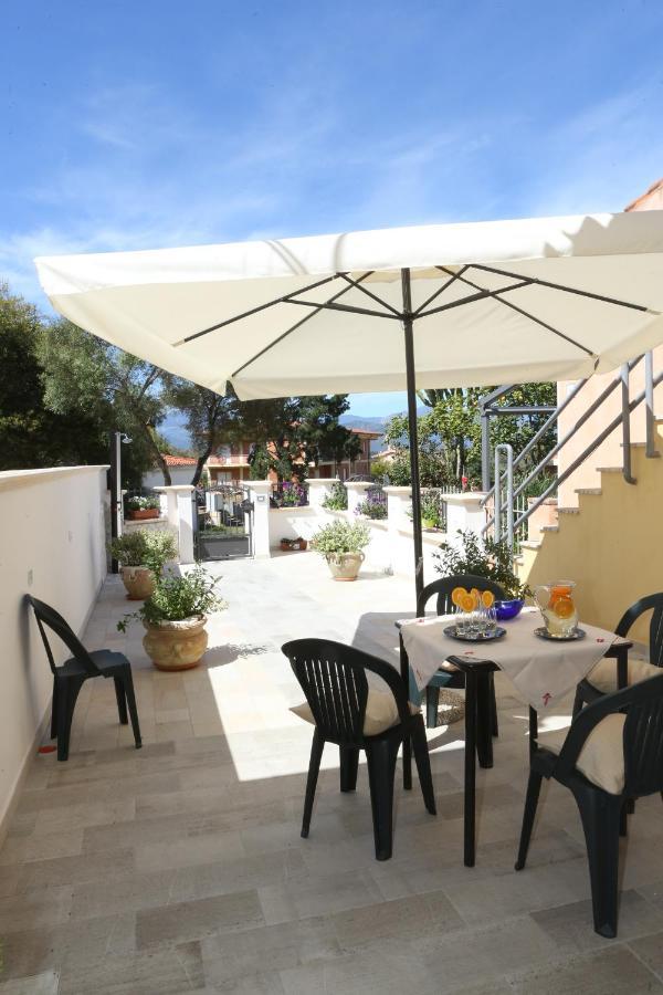 Villa Capri 53 à Àrbatax Extérieur photo